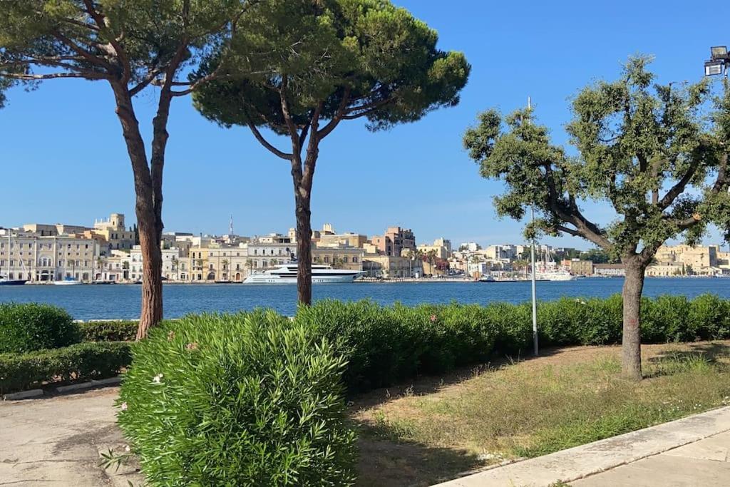 La Casa Di Nonna Celeste Brindisi Bagian luar foto